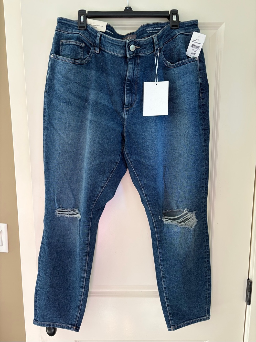 NWT DL1961 Women's Florence Skinny Distressed High Rise Ankle Jeans